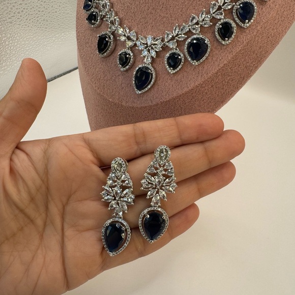 Droplet Shaped CZ Necklace - Picture 4 of 7